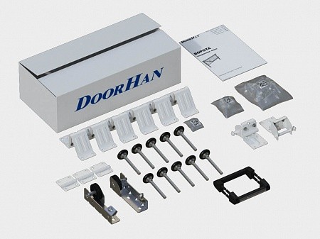 Ворота секционные серии RSD01SС, ширина 3350 мм, высота 2390 мм, коричневые RAL 8017, фактура доска